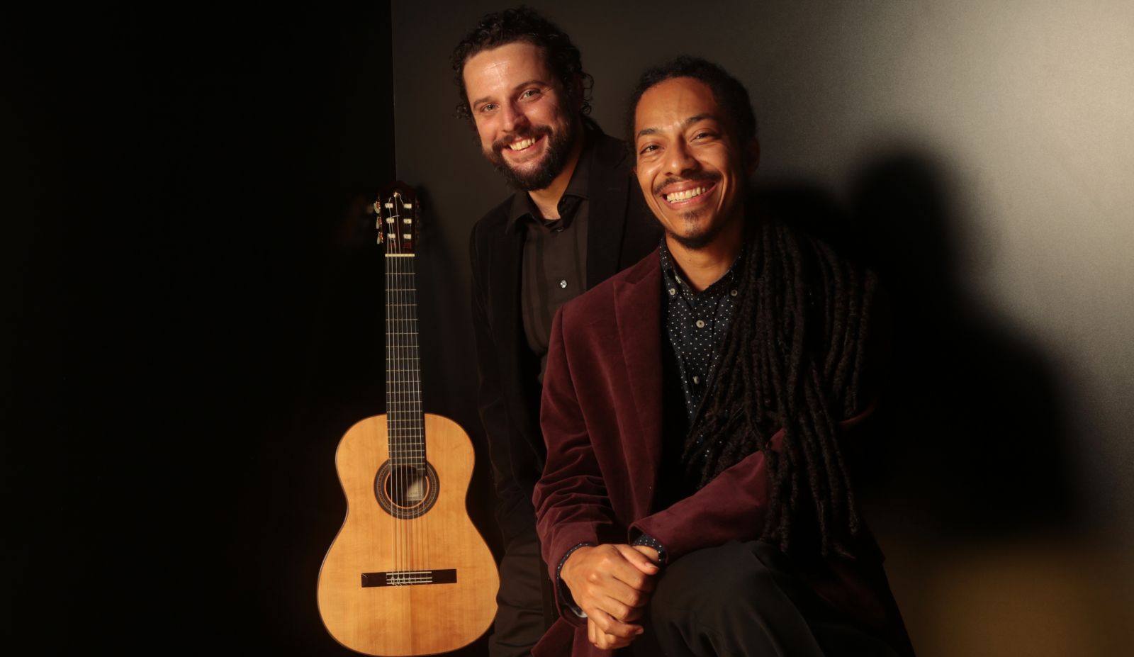 Violão brasileiro concorre no Grammy Latino com Yamandu Costa e Brasil Guitar Duo - Brasil Guitar Duo (Douglas Lora e João Luiz). Crédito: Gal Oppido