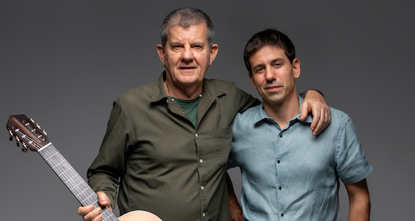 Live Conversa de Luthier entrevista Alvaro e Tiago Athayde pelo Youtube do Acervo Violão Brasileiro