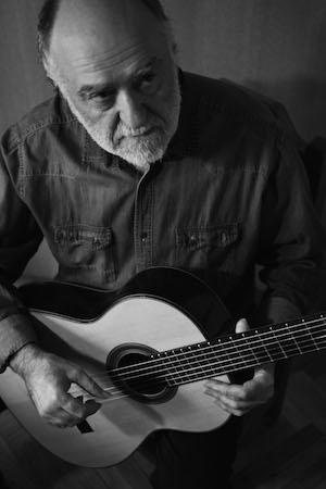 Arturo Medina dirige curso no Sesc SP sobre ritmos e gêneros musicais na América hispânica