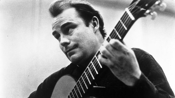 A brilhante trajetória biográfica e artística de Julian Bream