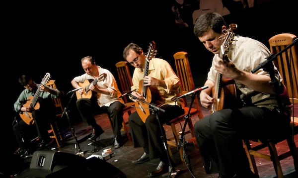 Arnolina (Moreira de Assis) - partitura quarteto de violões - arranjo Paulo Aragão (Maogani)