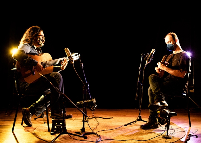 Capa do vídeo Alessandro Penezzi e Fábio Peron - Chorinho pra Dominguinhos (Fábio Peron)