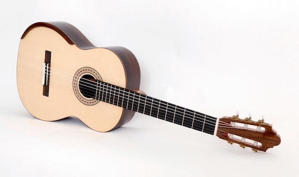 Novas reservas para violões Cleyton Fernandes Modelo Studio