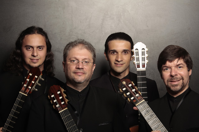 Quaternaglia Guitar Quartet