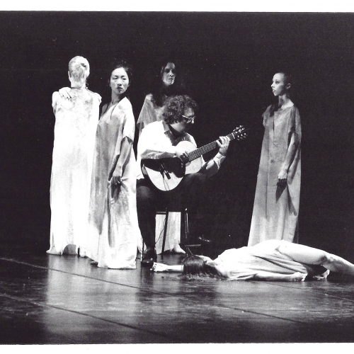 São Paulo, Teatro Sérgio Cardoso, com Balé da Cidade de São Paulo, 5 Prelúdios de Villa-Lobos, coreografia de Luis Arrieta. Foto: Gerson Zanini.