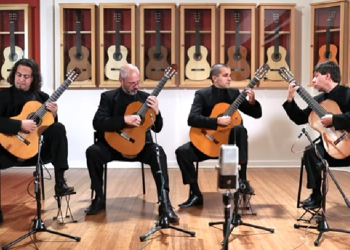 Capa do vídeo Quaternaglia Guitar Quartet - Estampas - II. Remanso (Federico Moreno Torroba)