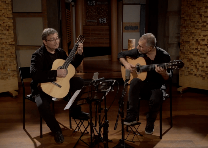 Capa do vídeo Swami Jr. e Camilo Carrara - Chez Nous (Swami Jr.) - violão brasileiro
