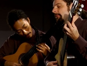 Capa do vídeo Brasil Guitar Duo - Doce de Coco (Jacob do Bandolim)