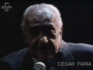 Capa do vídeo CÉSAR FARIA E DINO NO ÉPOCA DE OURO - CARINHOSO (Pixinguinha)