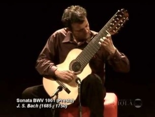 Capa do vídeo Paulo Martelli plays J.S.Bach : Sonata n.1 BWV 1001 for violin solo (complete)